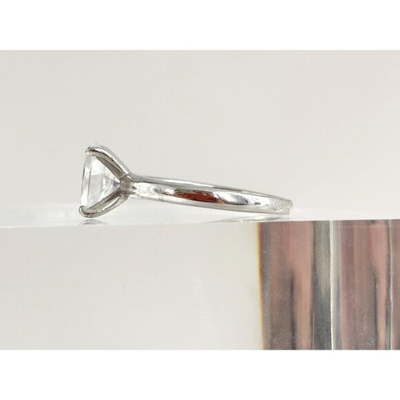 Minimalist Sterling Silver Oval Cut Vintage Cubic Zirconia Wedding Ring - sz 9 - Picture 2 of 10